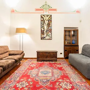 Araba Fenice - Centro , Bari Italia